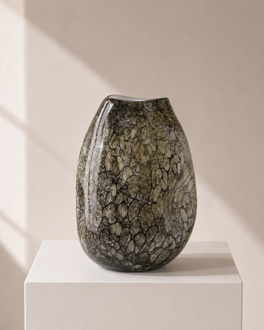 Leon Vase